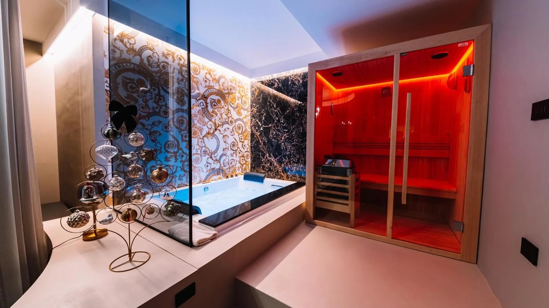 Resort Versace Luxury Room Corleone